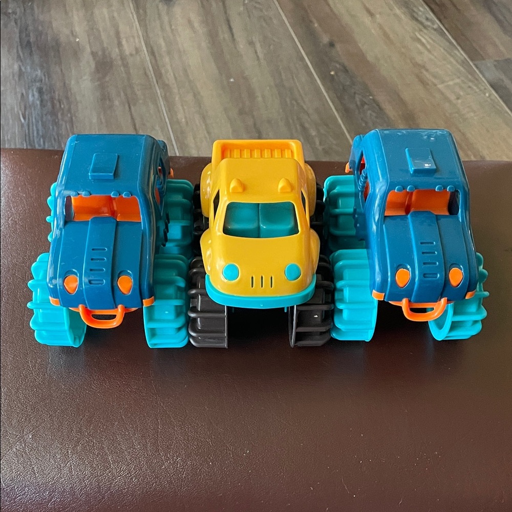 Set of 3 Battat Colorful Monster Toy Trucks